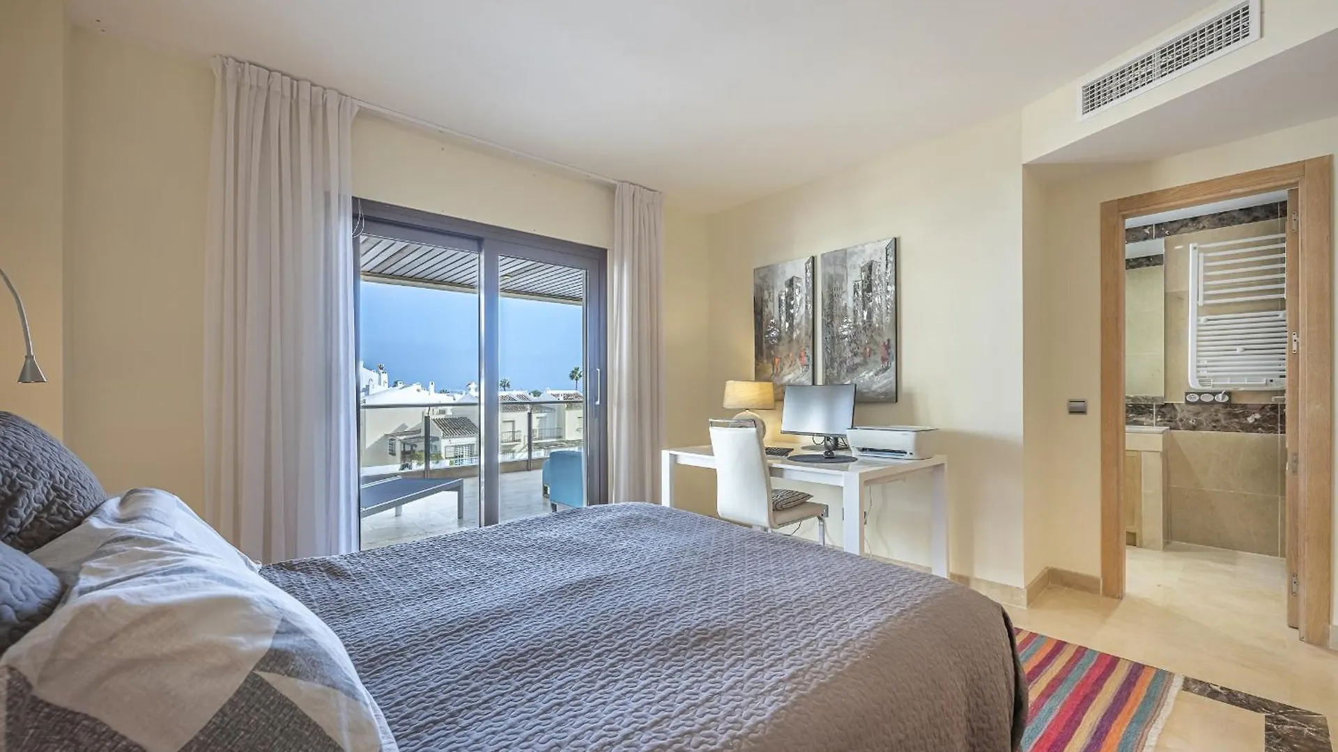 2218-Duplex First Line Beach With Sea View Manilva