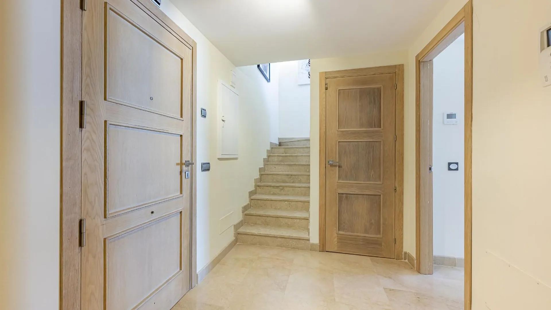 2218-Duplex First Line Beach With Sea View Manilva