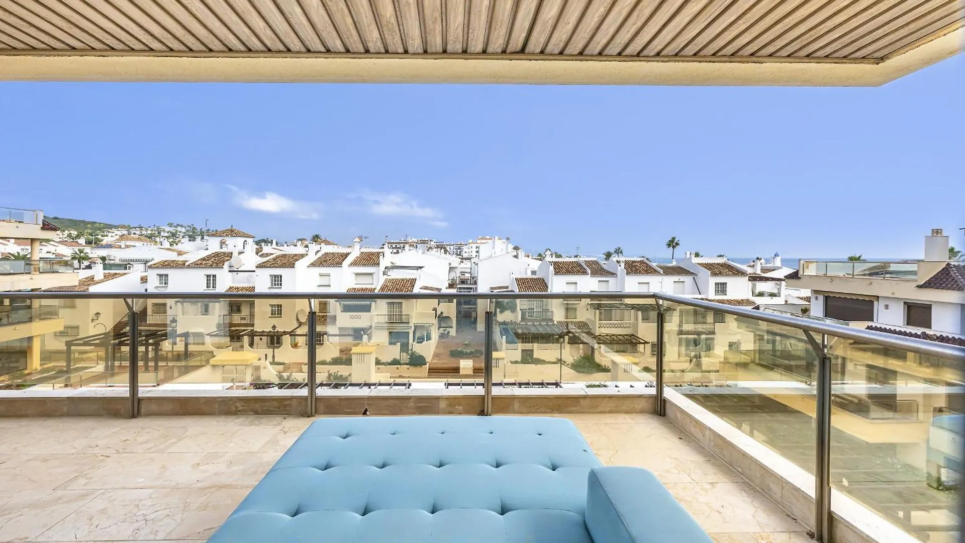 2218-Duplex First Line Beach With Sea View Manilva