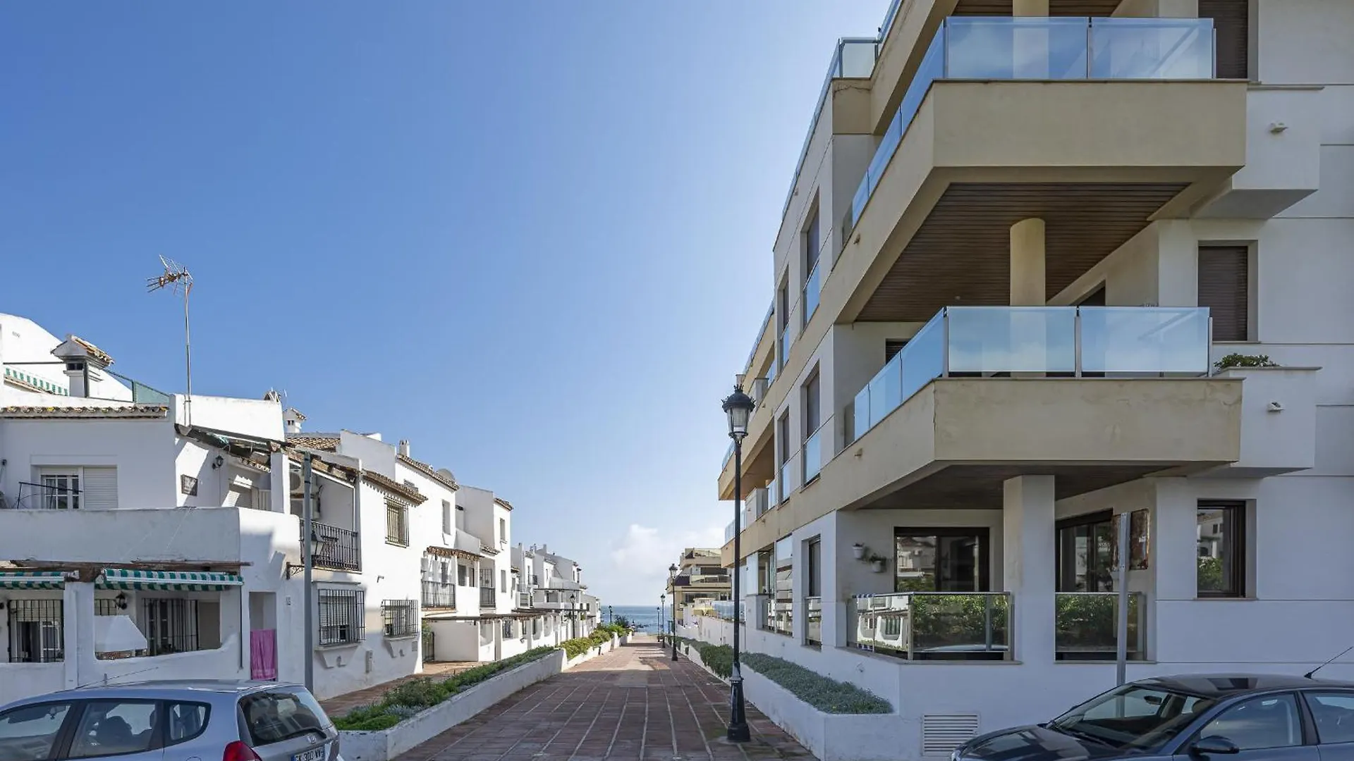 2218-Duplex First Line Beach With Sea View Manilva